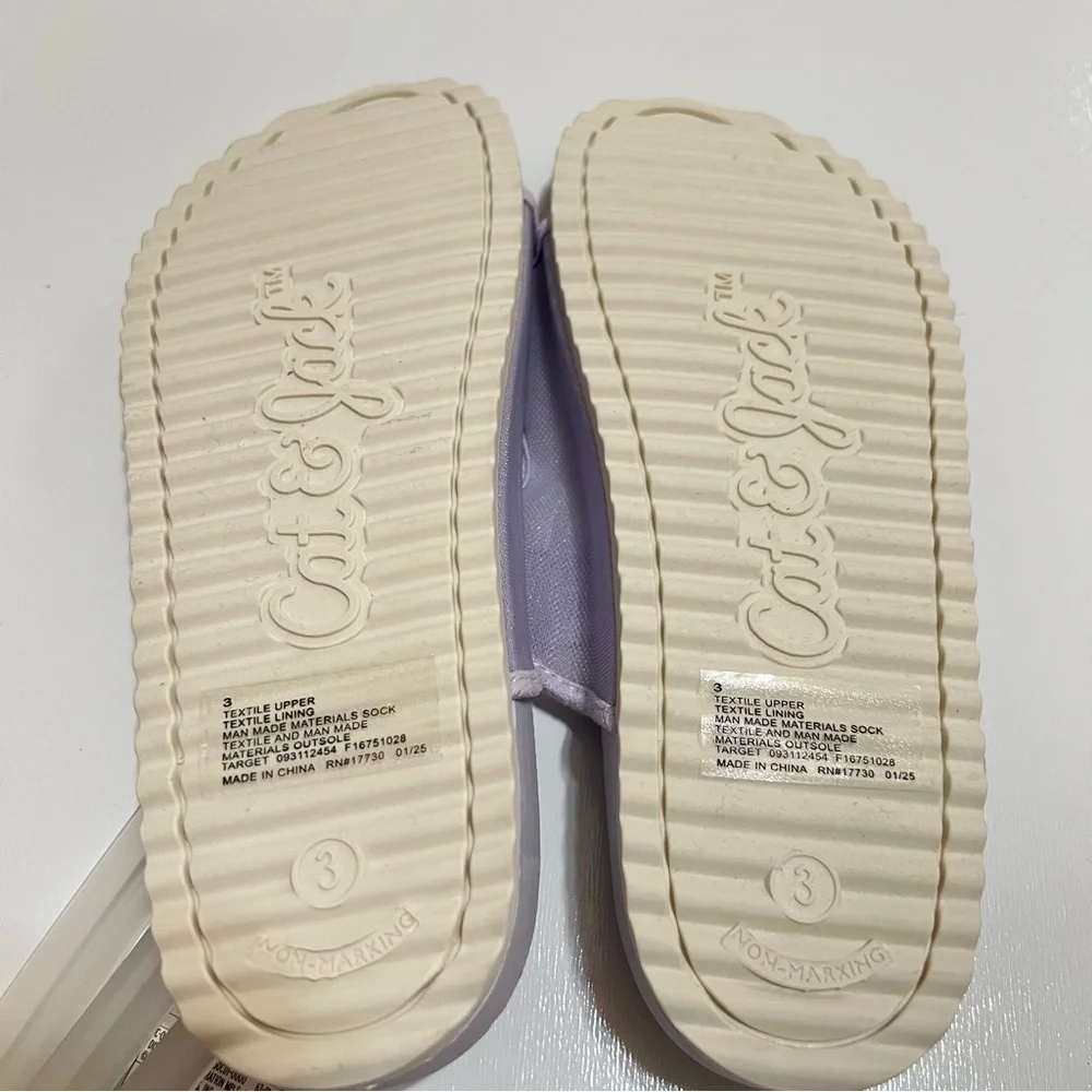 NWT Cat & Jack Kids' Kaia Mesh Footbed Sandals in purple- Size 3